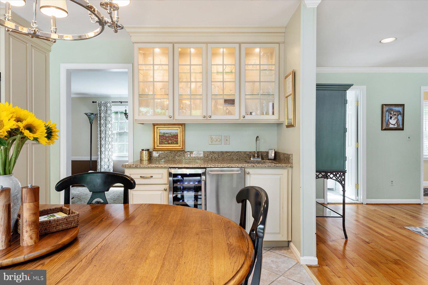 13717 Killarney Court Phoenix, MD 21131 - Photo 24 of 59 Coffee/ Wine Bar