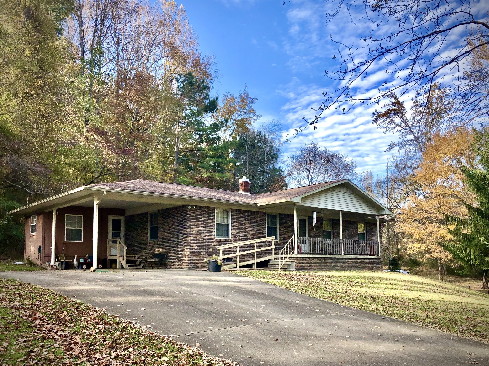 241 Mockerson Road Leoma, TN 38468 - Photo 1 of 43 a front view of a house with a yard