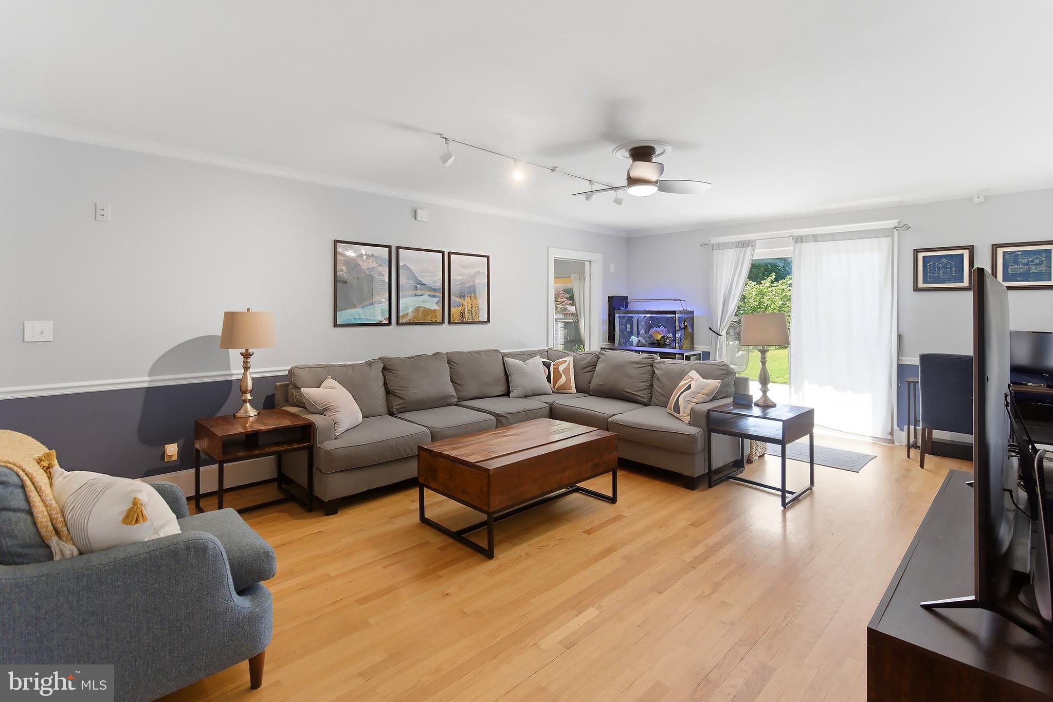 144 Maple Shade Avenue Hamilton, NJ 08610 - Photo 8 of 33 Family Room