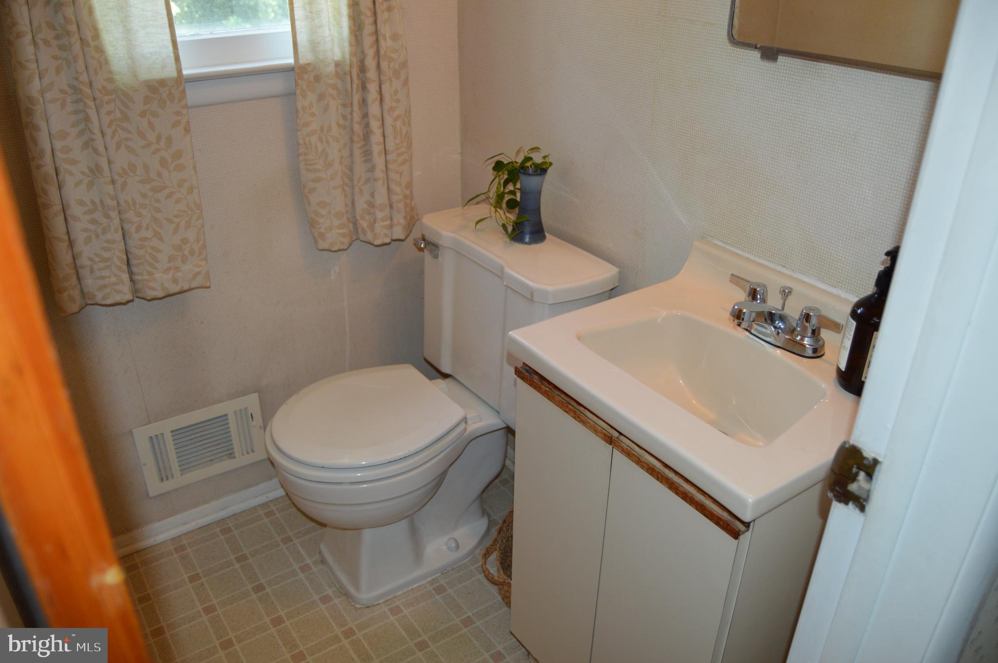 98 Hempstead Road Hamilton, NJ 08610 - Photo 20 of 24 Gallery Image 20