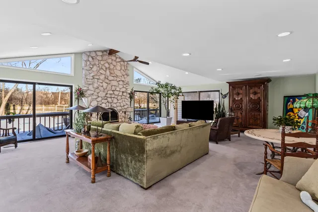 $1,350,000 | 3240 Brookdale Lane, Northbrook, IL 60062