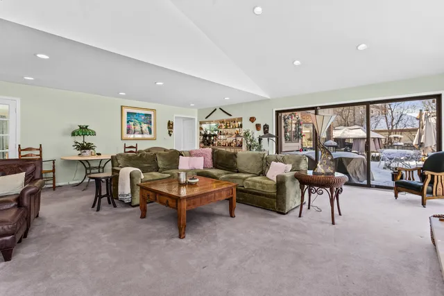 $1,350,000 | 3240 Brookdale Lane, Northbrook, IL 60062