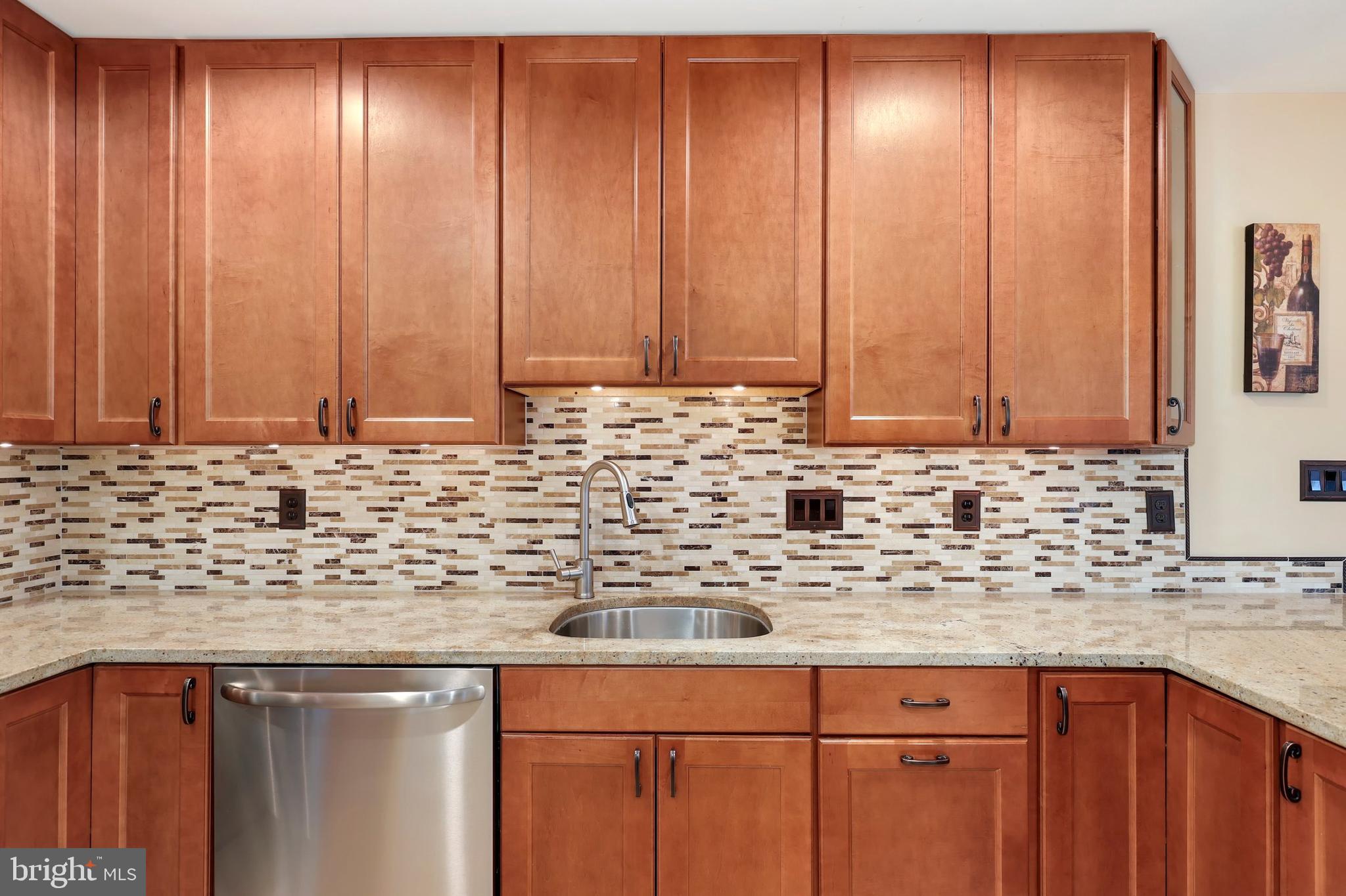 11 North Hilltop Road Baltimore, MD 21228 - Photo 14 of 37