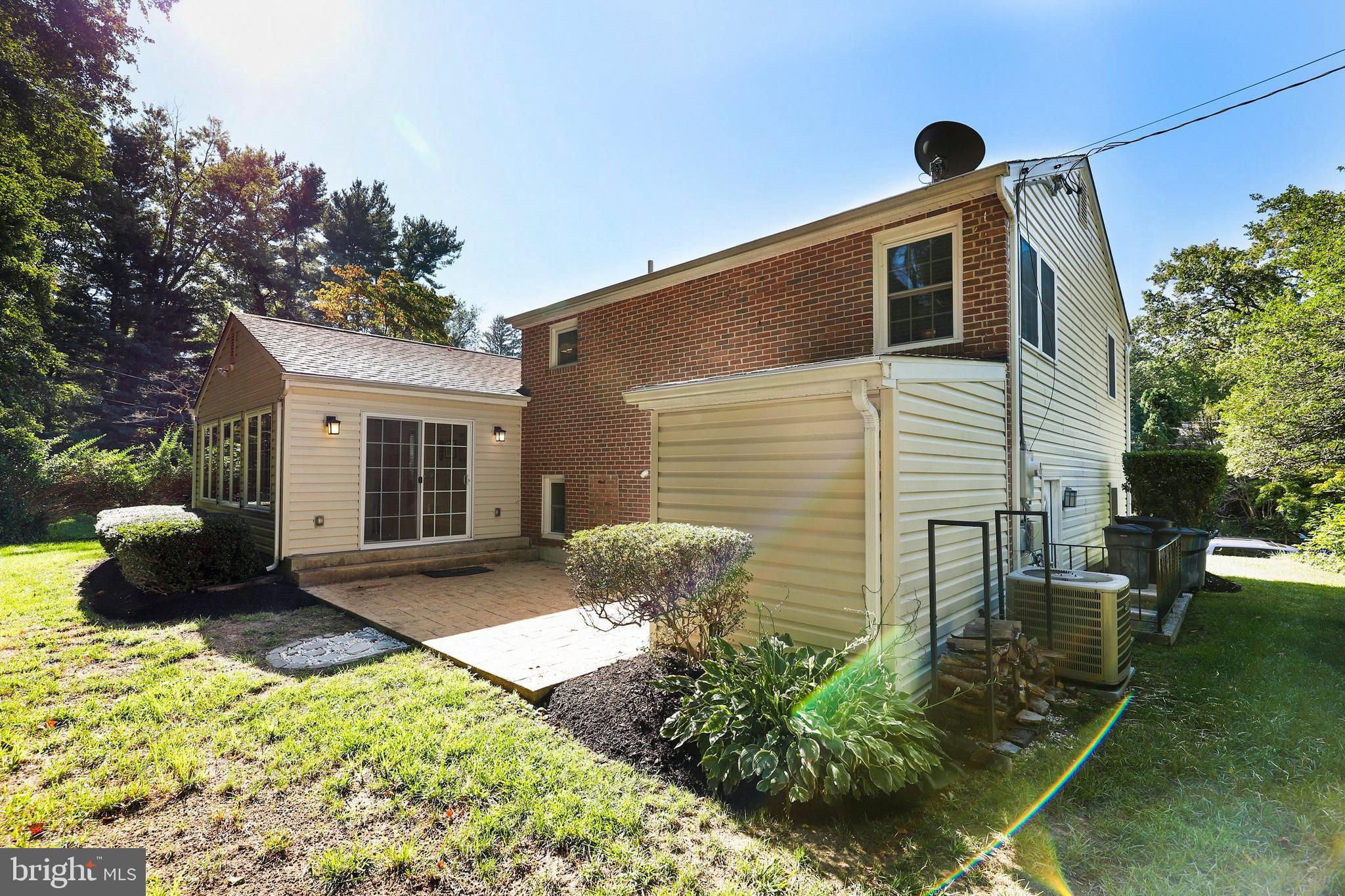 11 North Hilltop Road Baltimore, MD 21228 - Photo 35 of 37