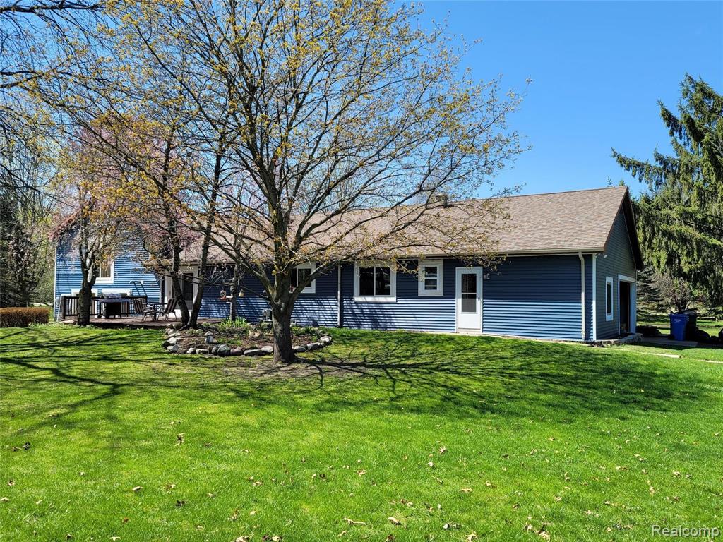 2511 Itsell Road Howell, MI 48843 - Photo 8 of 46