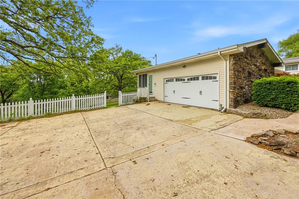 5740 East Catalpa Street Springfield, MO 65809 - Photo 33 of 42