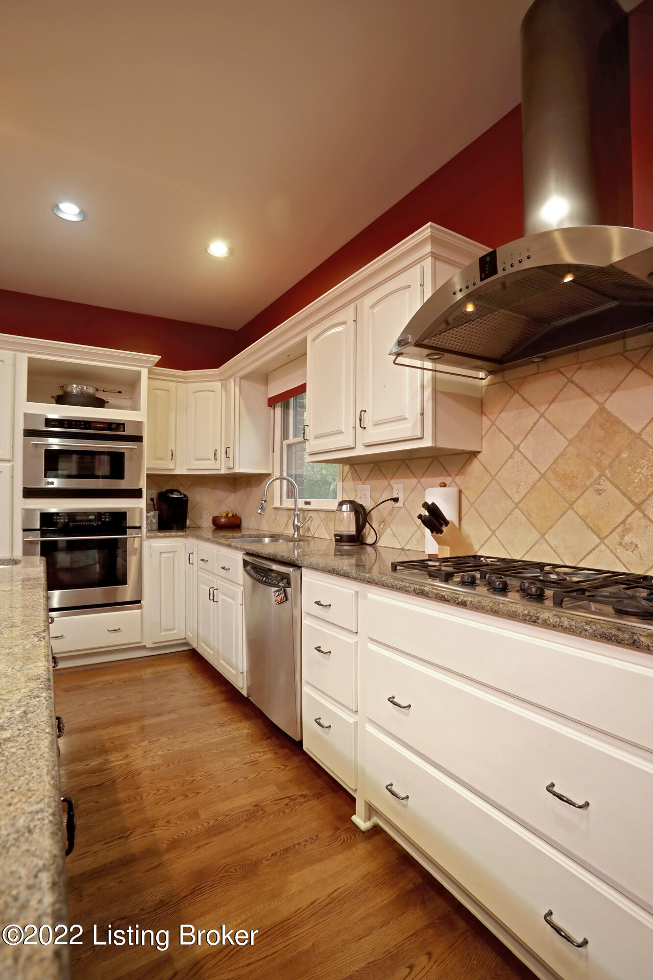 5516 Hempstead Road Louisville, KY 40207 - Photo 15 of 86 5516_Hempstead_37