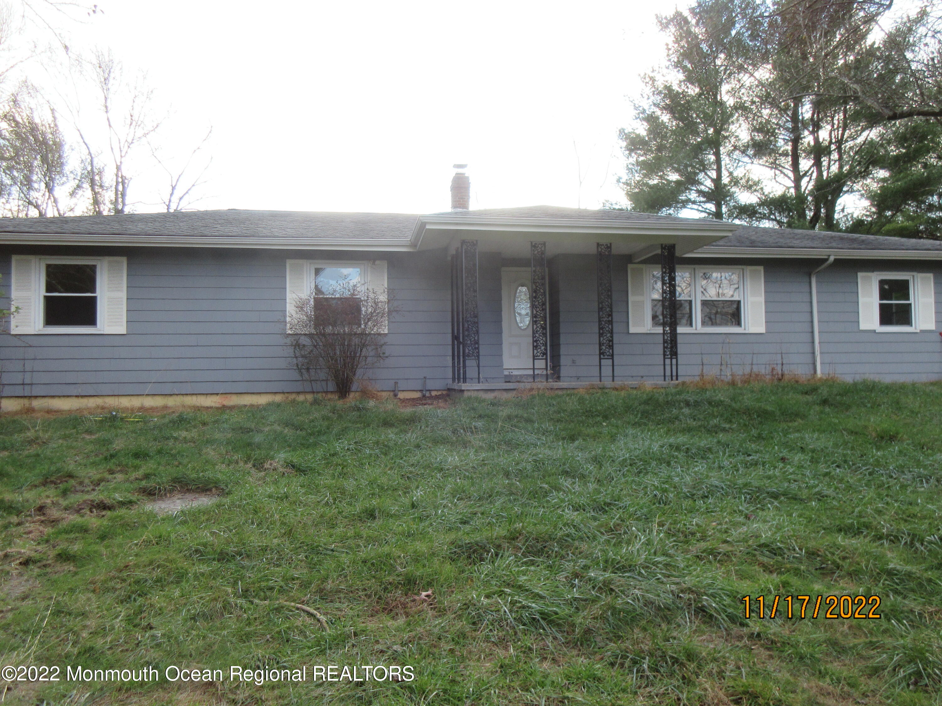 28 New Friendship Road Howell, NJ 07731 - Photo 2 of 29 IMG_2152