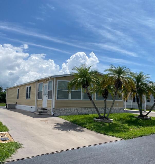 1601 Highway 441, Unit 10 Okeechobee, FL 34974 - Photo 3 of 22 IMG_6063