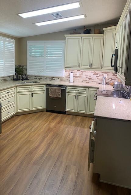 1601 Highway 441, Unit 10 Okeechobee, FL 34974 - Photo 5 of 22 IMG_5999