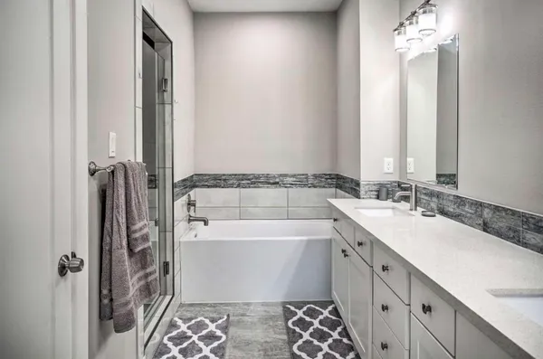 $455,000 | 6403 Bowling Green Street, Houston, TX 77021