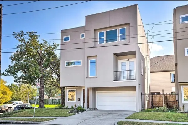 $455,000 | 6403 Bowling Green Street, Houston, TX 77021