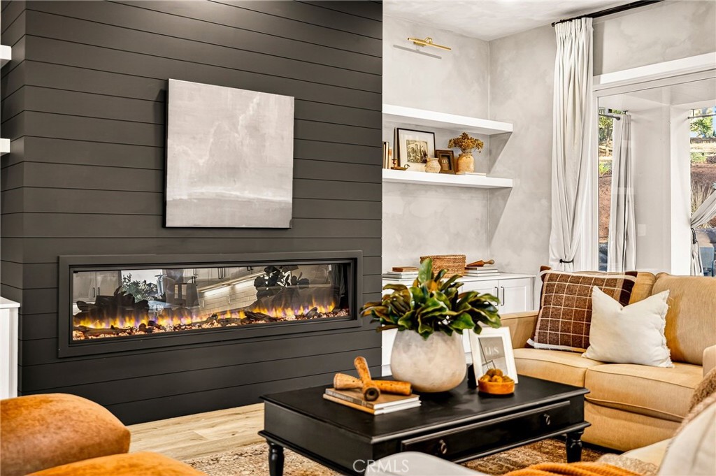 5772 Acorn Ridge Drive Paradise, CA 95969 - Photo 14 of 59 a living room with furniture and a potted plant