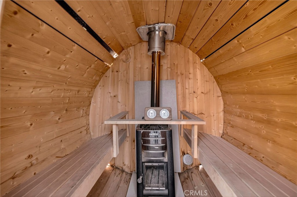 5772 Acorn Ridge Drive Paradise, CA 95969 - Photo 52 of 59 a view of balcony with furniture