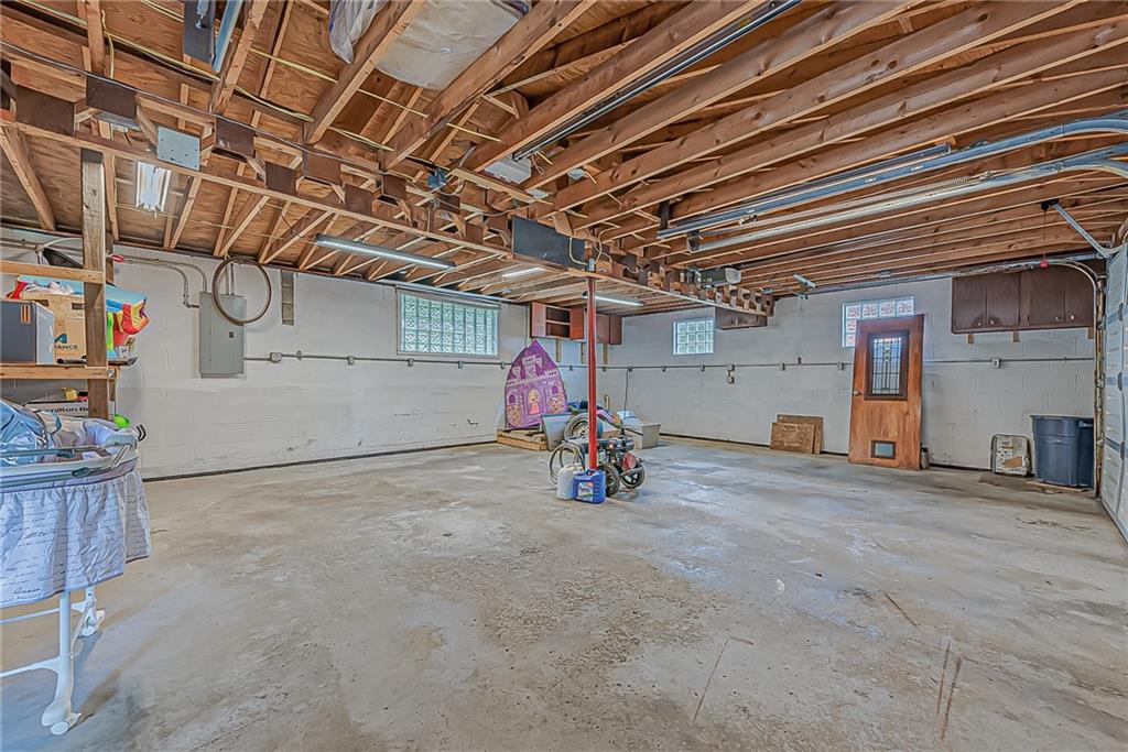 229 McDermott Road Trafford, PA 15085 - Photo 20 of 25 Gallery Image 20