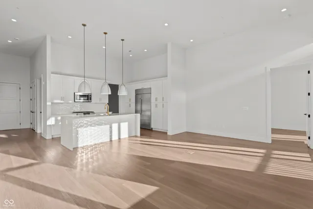 $1,125,000 | 1155 South Rangeline Road, Unit 504, Carmel, IN 46032