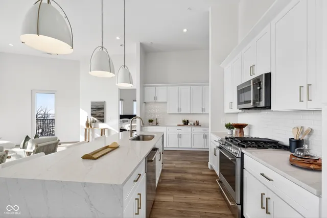 $1,125,000 | 1155 South Rangeline Road, Unit 504, Carmel, IN 46032