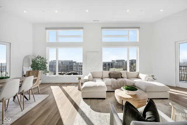 $1,125,000 | 1155 South Rangeline Road, Unit 504, Carmel, IN 46032