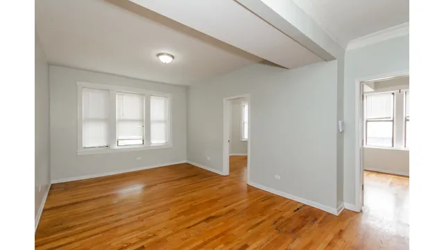 $1,700 | 3734 West Lawrence Avenue, Unit 3, Chicago, IL 60625