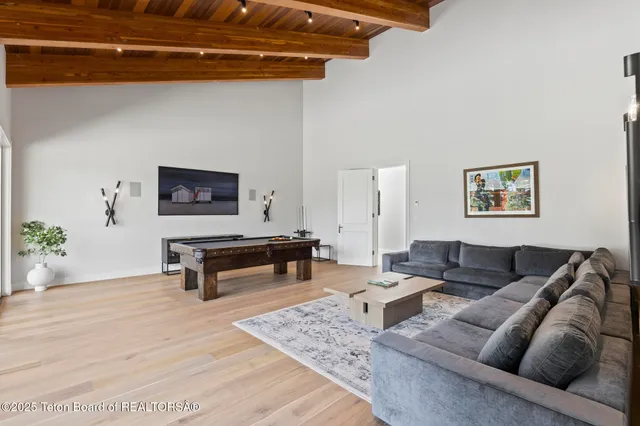 $18,900,000 | 6625 North Lower Cascade Drive, Jackson, WY 83001