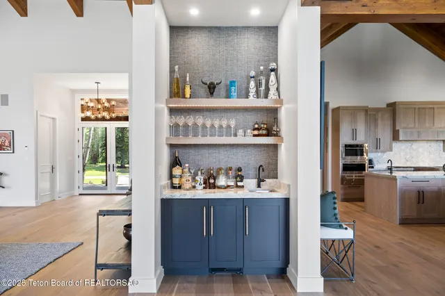 $18,900,000 | 6625 North Lower Cascade Drive, Jackson, WY 83001