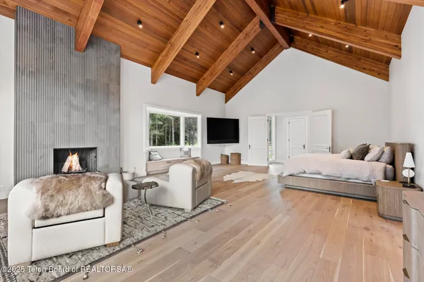 $16,900,000 | 6625 North Lower Cascade Drive, Jackson, WY 83001