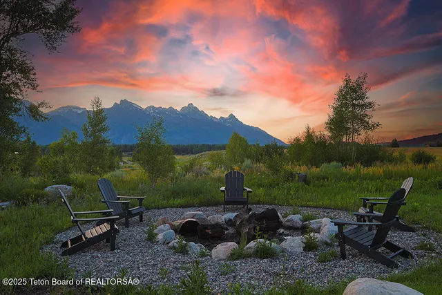$18,900,000 | 6625 North Lower Cascade Drive, Jackson, WY 83001