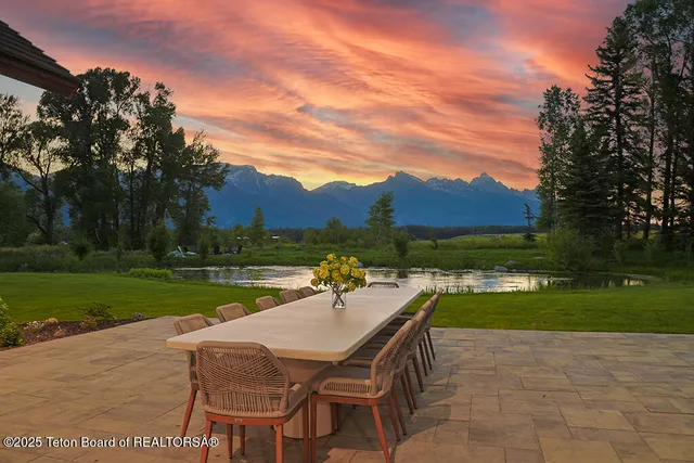 $18,900,000 | 6625 North Lower Cascade Drive, Jackson, WY 83001