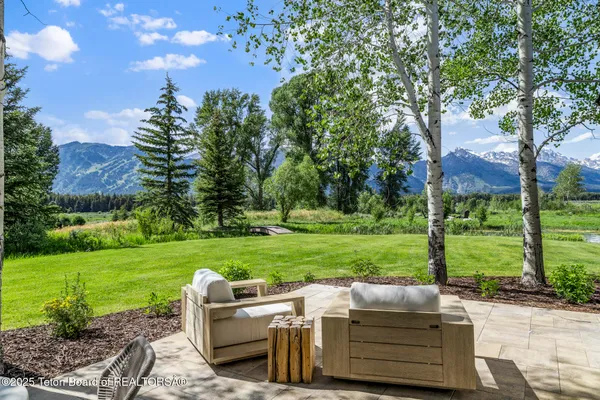 $16,900,000 | 6625 North Lower Cascade Drive, Jackson, WY 83001