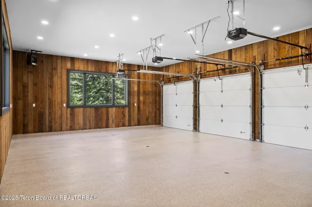 $18,900,000 | 6625 North Lower Cascade Drive, Jackson, WY 83001