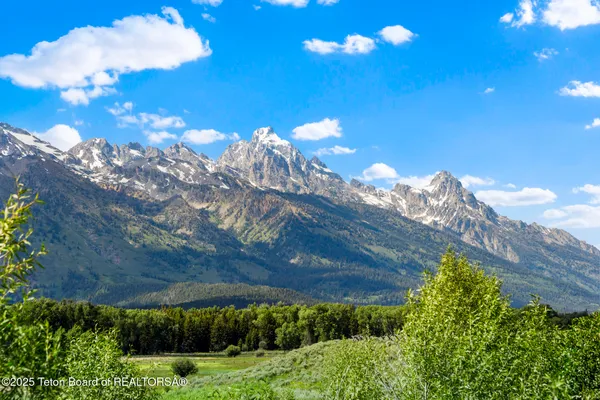 $16,900,000 | 6625 North Lower Cascade Drive, Jackson, WY 83001