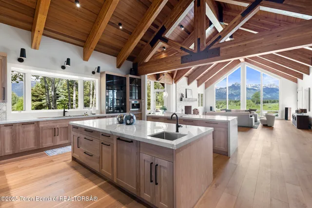 $18,900,000 | 6625 North Lower Cascade Drive, Jackson, WY 83001