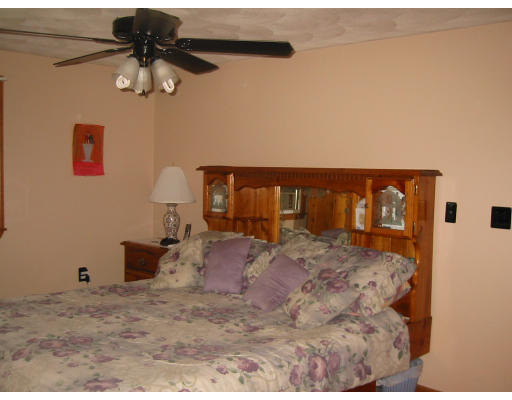 25 Harrison Road Tewksbury, MA 01876 - Photo 8 of 9 Gallery Image 8