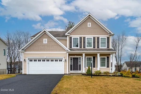 $695,999 | 22 Bergen Place, Niskayuna, NY 12309