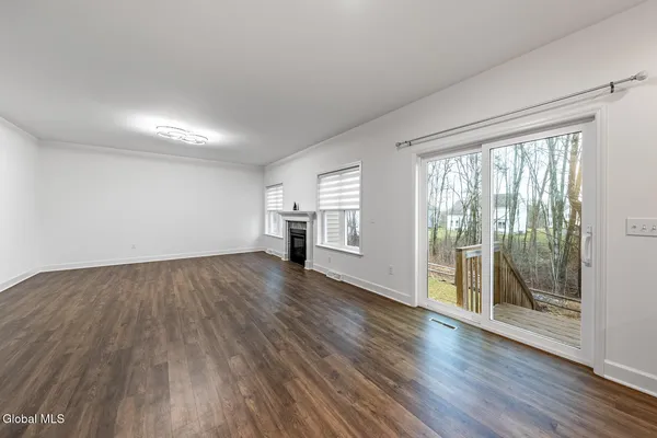 $695,999 | 22 Bergen Place, Niskayuna, NY 12309
