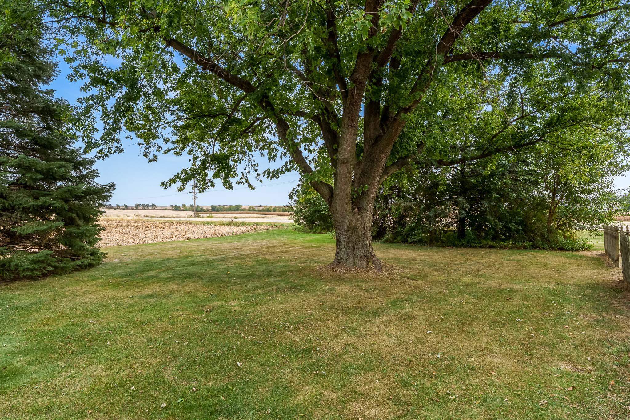 5553 North Mulford Road Monroe Center, IL 61052 - Photo 11 of 49