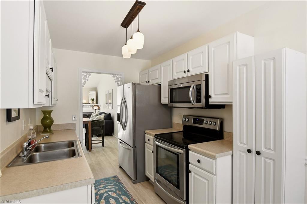 2140 Weststone Road, Unit 140 Clemmons, NC 27012 - Photo 12 of 30
