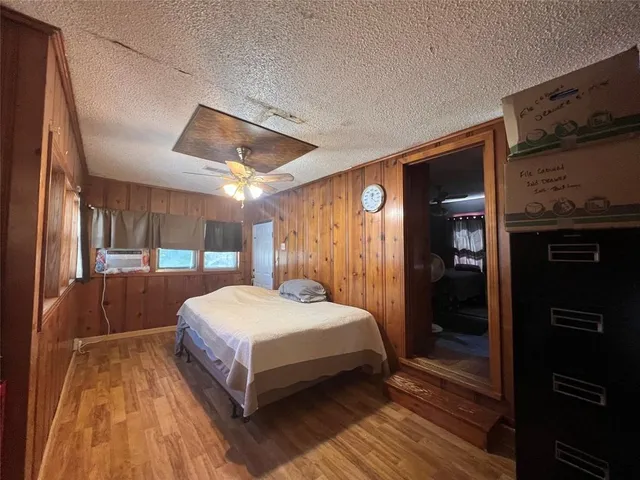 $270,000 | 203 South 6th Street, Highlands, TX 77562