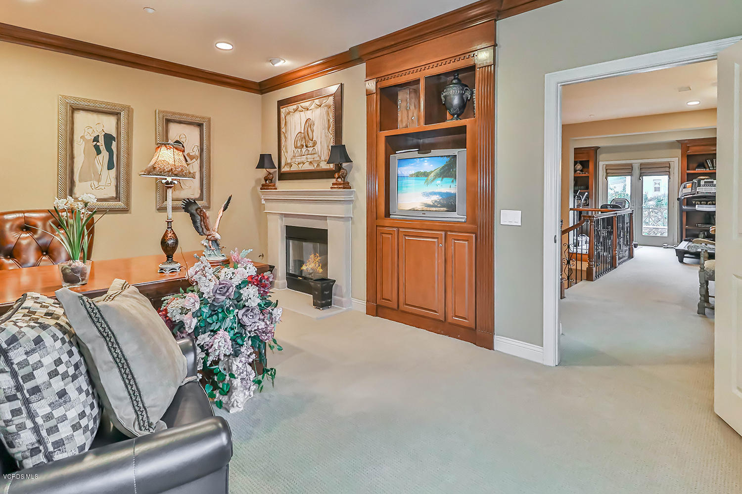 457 Vineyard Drive Simi Valley, CA 93065 - Photo 37 of 65 oMaster Suite2