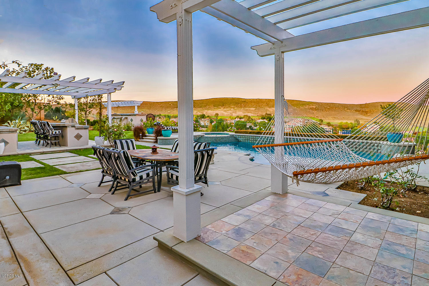 457 Vineyard Drive Simi Valley, CA 93065 - Photo 59 of 65 pBackyard10