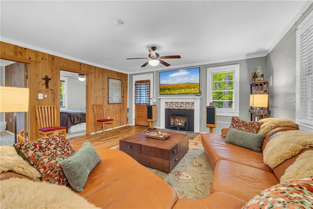 $375,000 | 525 Blueberry Lane, Mountain Rest, SC 29664