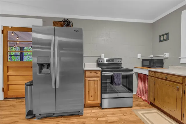 $375,000 | 525 Blueberry Lane, Mountain Rest, SC 29664