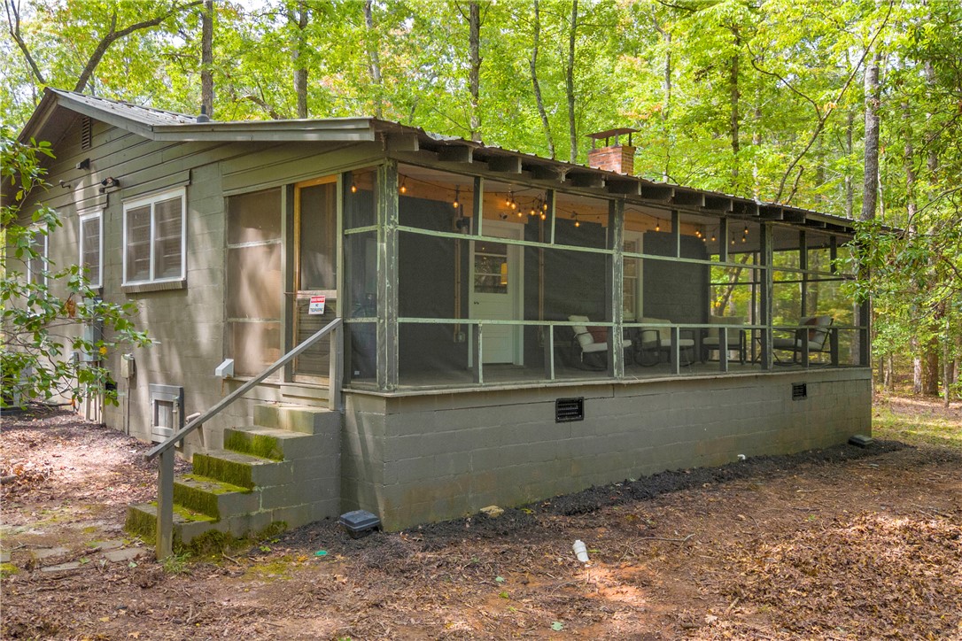 525 Blueberry Lane Mountain Rest, SC 29664 - Photo 3 of 43