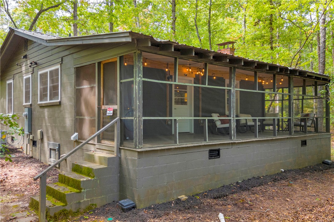 525 Blueberry Lane Mountain Rest, SC 29664 - Photo 7 of 43