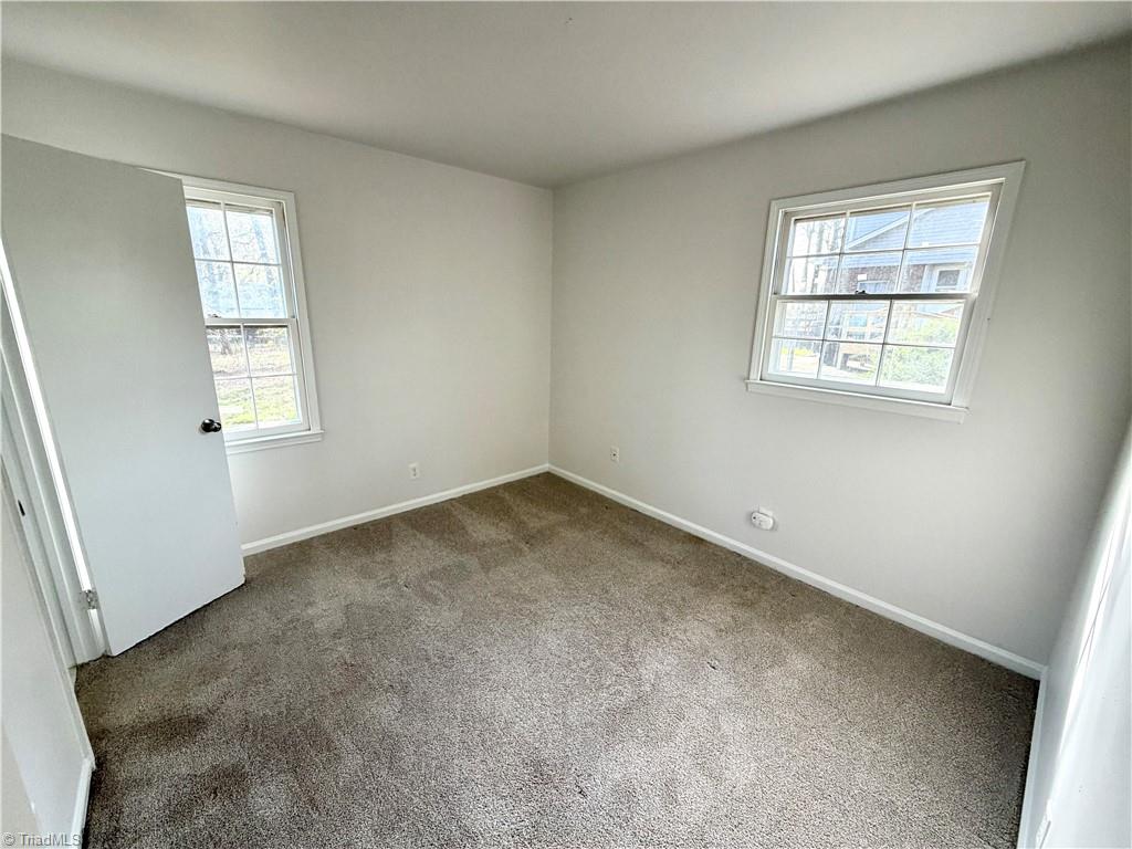 2210 Waynick Street High Point, NC 27265 - Photo 15 of 34