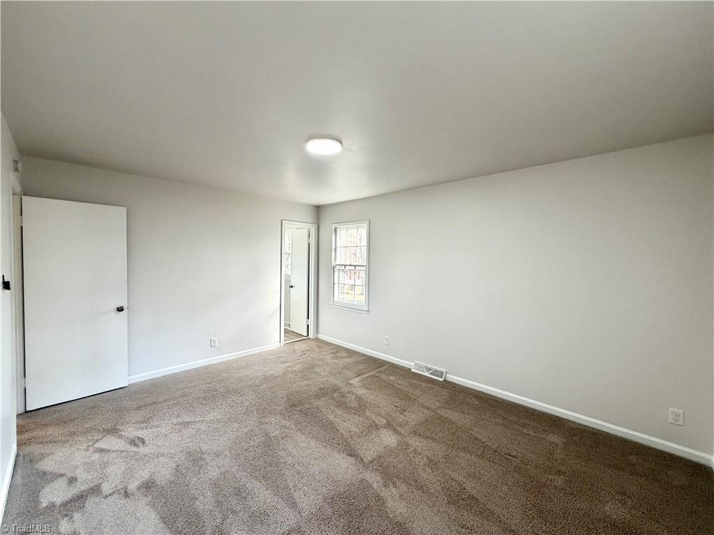 2210 Waynick Street High Point, NC 27265 - Photo 23 of 34