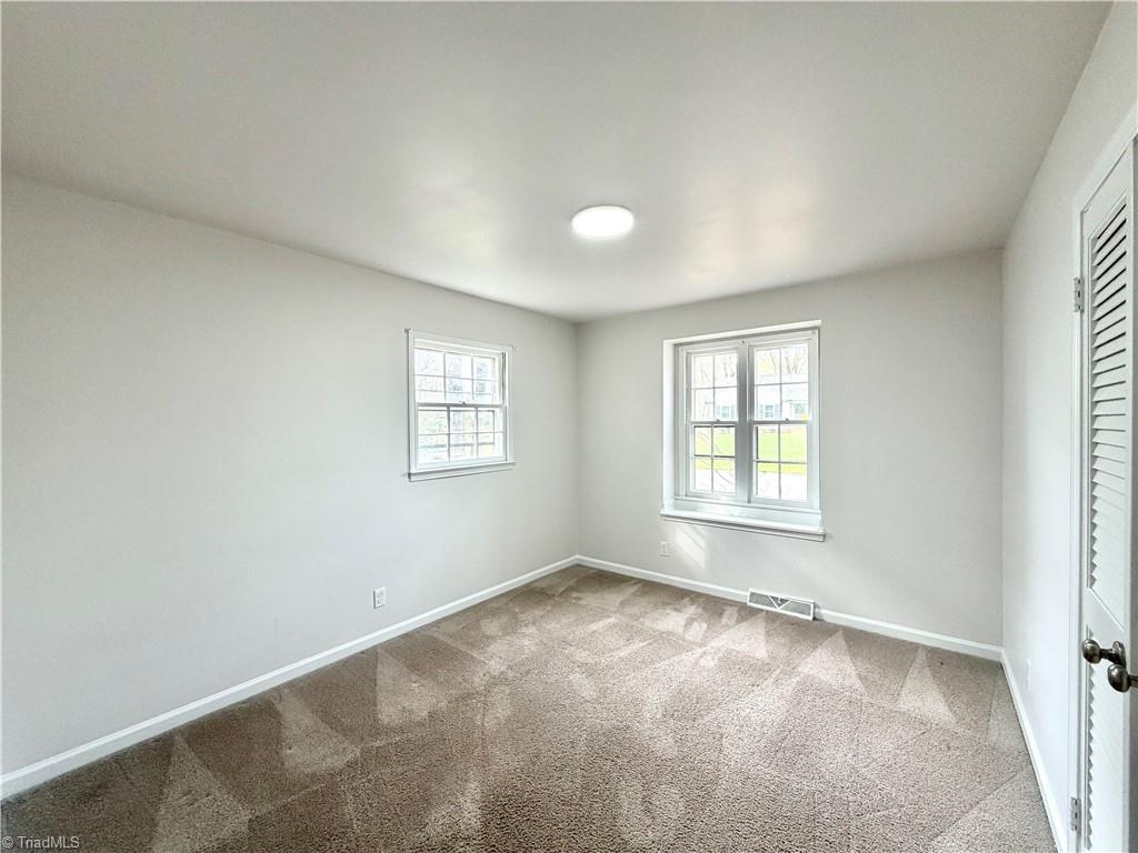 2210 Waynick Street High Point, NC 27265 - Photo 25 of 34