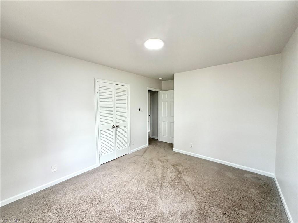 2210 Waynick Street High Point, NC 27265 - Photo 27 of 34