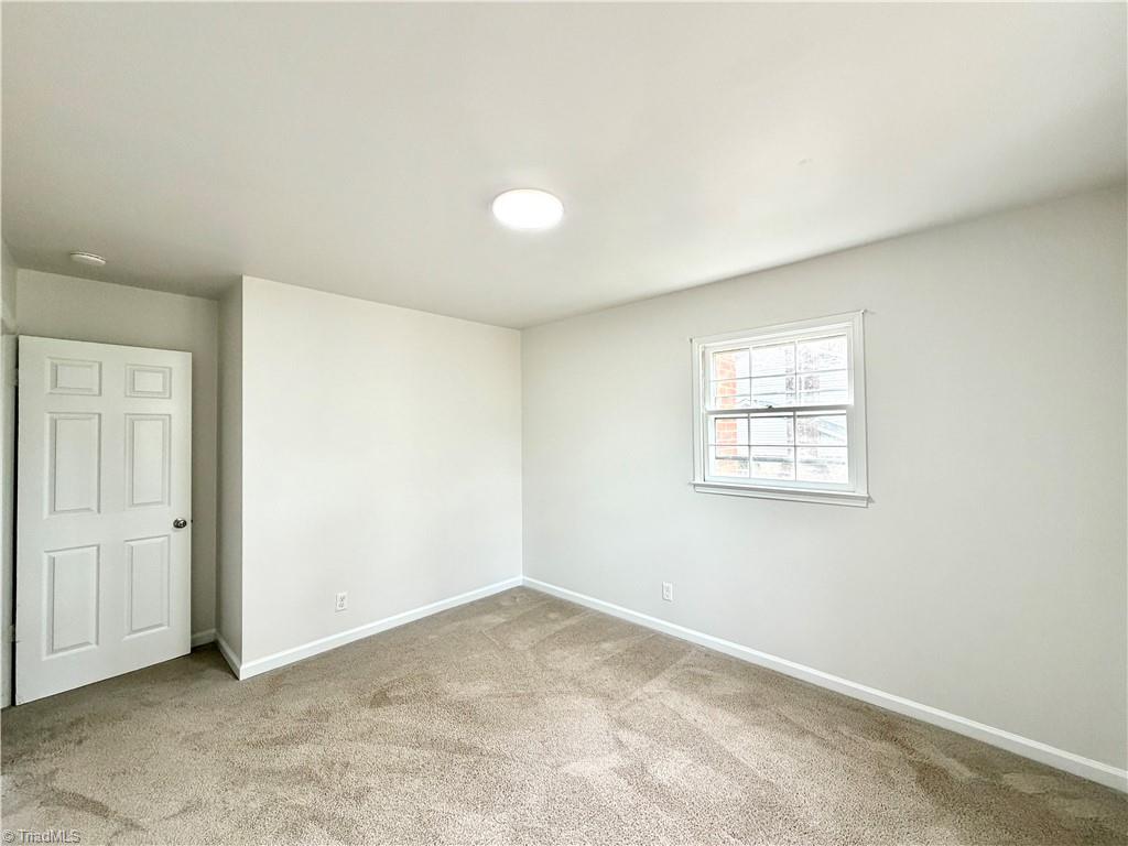 2210 Waynick Street High Point, NC 27265 - Photo 28 of 34