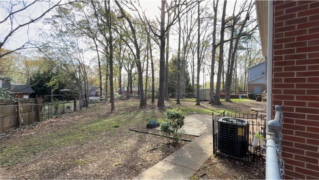 2210 Waynick Street High Point, NC 27265 - Photo 33 of 34